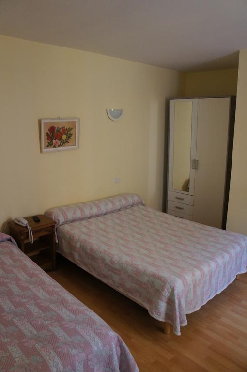 Hotel Le Commerce Bagnères-de-Bigorre Εξωτερικό φωτογραφία